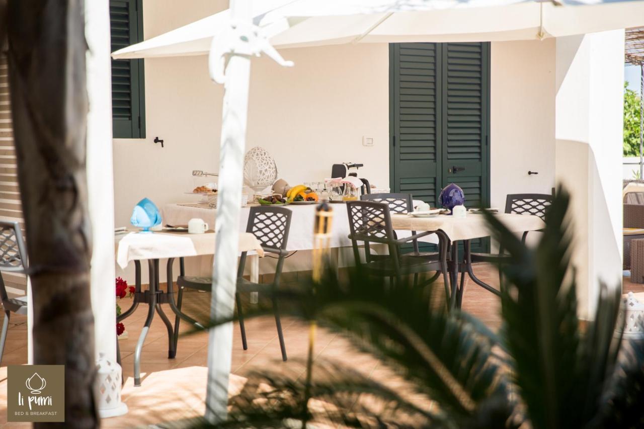 B&B Li Pumi Alliste Bagian luar foto